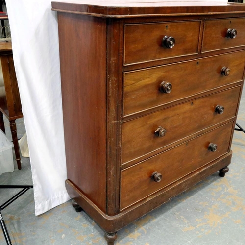 2118 - A Victorian mahogany chest of two short above three graduated drawers, 123 x 53 x 129 cm H. Not avai... 