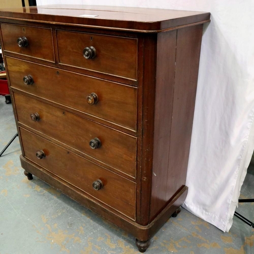 2118 - A Victorian mahogany chest of two short above three graduated drawers, 123 x 53 x 129 cm H. Not avai... 