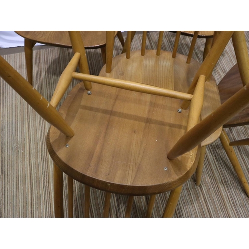 2167 - Set of six Ercol stickback dining chairs, seats of the chairs are not split, the back of one has a c... 