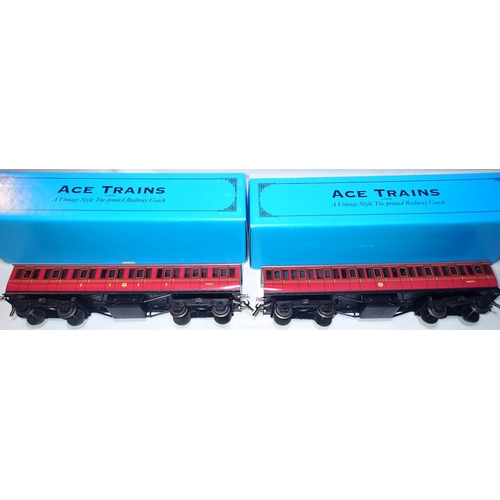 2081 - O gauge Ace Trains, pair of C1 BR Maroon Suburban coaches, 1st class and 3rd class with windows, in ... 