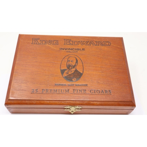 Twenty cased King Edward invincible deluxe cigars. P&P Group