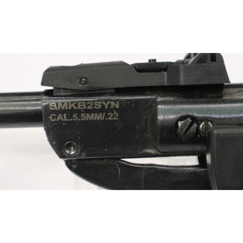 2103 - SMK B2 synthetic .22 air rifle. P&P Group 2 (£18+VAT for the first lot and £3+VAT for subsequent lot... 