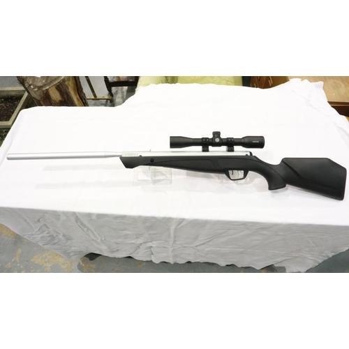 2106 - Crosman Silver Fox .22 air rifle with synthetic stock and Hawke scope, optic is clear, synthetic sto... 