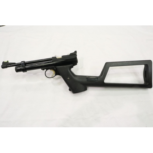 2114 - Crosman 2240 .22 Co2 pistol with rifle stock. P&P Group 2 (£18+VAT for the first lot and £3+VAT for ... 