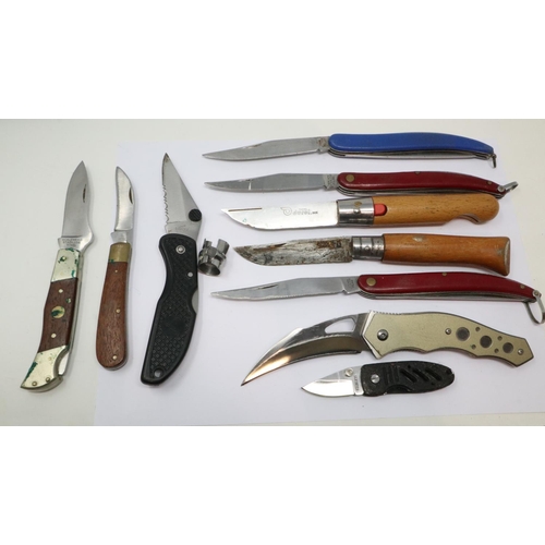 2146 - Eleven assorted folding hunting knives. P&P Group 2 (£18+VAT for the first lot and £3+VAT for subseq... 