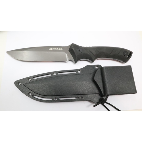 2147 - Two divers knives, Frosts Mora and Schrade SCHF31, with a further hunting knife, all with sheathes (... 