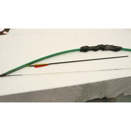 2158 - Barnett archery bow and arrow. Not available for in-house P&P