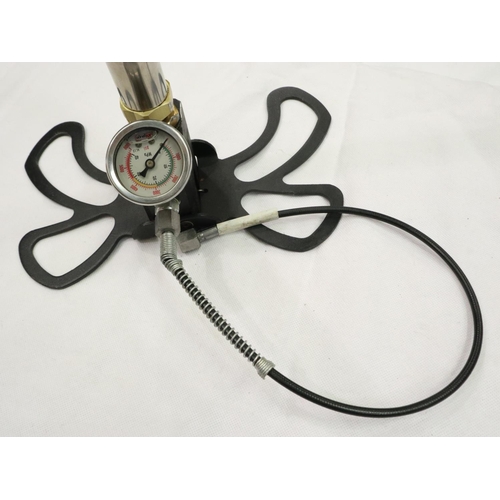 2159 - High-pressure air rifle charging hand pump. P&P Group 2 (£18+VAT for the first lot and £3+VAT for su... 