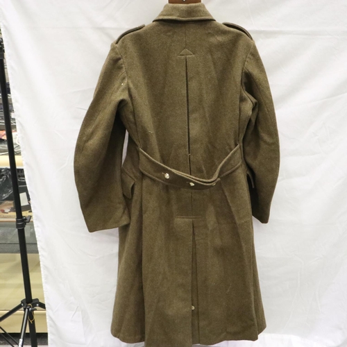 2172 - British 1951 pattern olive greatcoat, Royal Signal Corps, size 7. P&P Group 2 (£18+VAT for the first... 