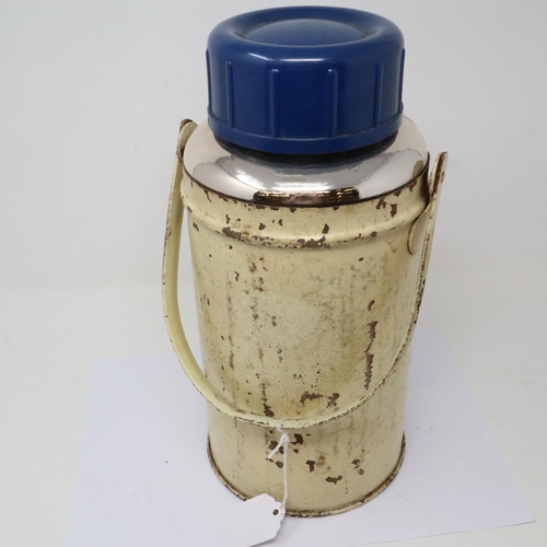 2217 - WWII German Red Cross large soup flask. P&P Group 2 (£18+VAT for the first lot and £3+VAT for subseq... 