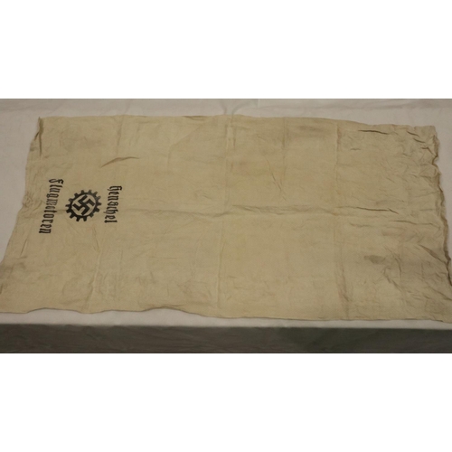 2221 - Third Reich Henschel Aircraft Engine Factory rest room towel. P&P Group 1 (£14+VAT for the first lot... 