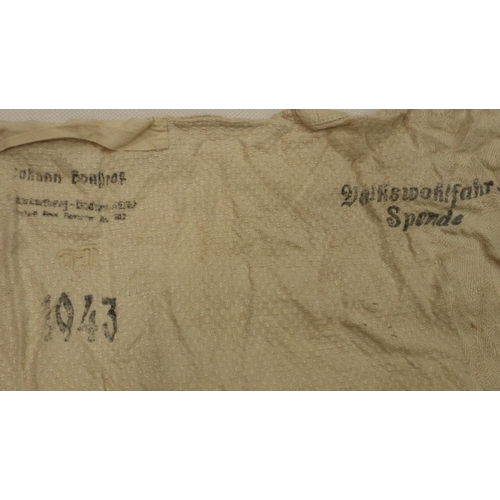2221 - Third Reich Henschel Aircraft Engine Factory rest room towel. P&P Group 1 (£14+VAT for the first lot... 