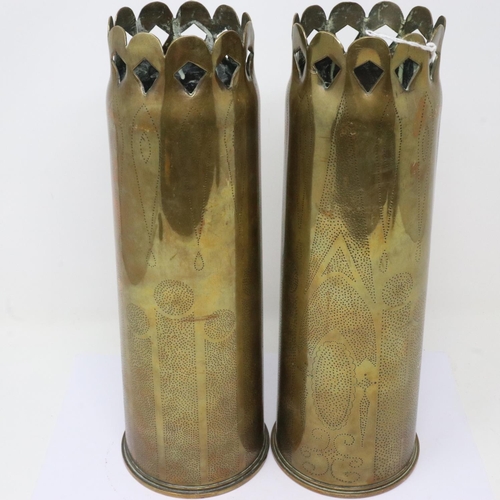 2234 - INERT WW1 British Pair of Trench Art brass vases made from 13 Pdr Cases. P&P Group 2 (£18+VAT for th... 