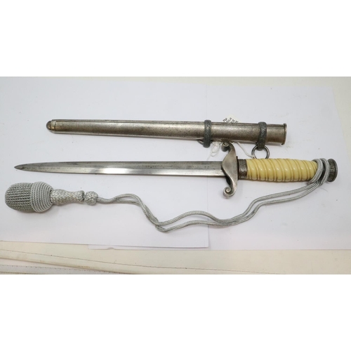 2242 - German Third Reich Heer (Army) officers dagger with metal sheath by Paul Seilheimer, with post-war k... 