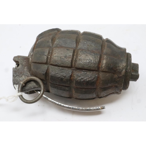 2249 - Late WWI INERT No 23 Mills rifle grenade. The body is on of the first type 36s used. P&P Group 2 (£1... 