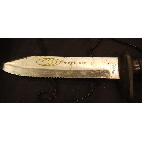 2136A - Typhoon 7 inch diving knife with sheath and leg straps. P&P Group 1 (£14+VAT for the first lot and £... 