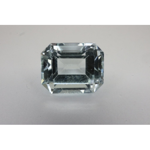 19 - Loose natural aquamarine gemstone, 1.62ct. P&P Group 1 (£14+VAT for the first lot and £1+VAT for sub... 