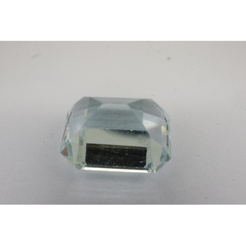 19 - Loose natural aquamarine gemstone, 1.62ct. P&P Group 1 (£14+VAT for the first lot and £1+VAT for sub... 