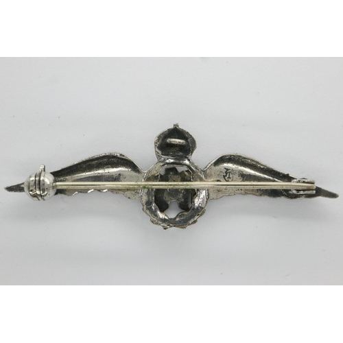 27 - Sterling silver RAF brooch, L: 50 mm. P&P Group 1 (£14+VAT for the first lot and £1+VAT for subseque... 