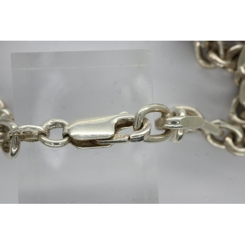 35 - 925 silver neck chain, L: 44 cm, 39g. P&P Group 1 (£14+VAT for the first lot and £1+VAT for subseque... 