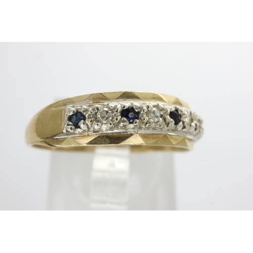 36 - 9ct gold ring set with sapphires and diamonds, size O, 1.6g. P&P Group 1 (£14+VAT for the first lot ... 