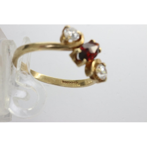 46 - 9ct gold trilogy ring set with garnet and cubic zirconia, size N, 1.5g. P&P Group 1 (£14+VAT for the... 