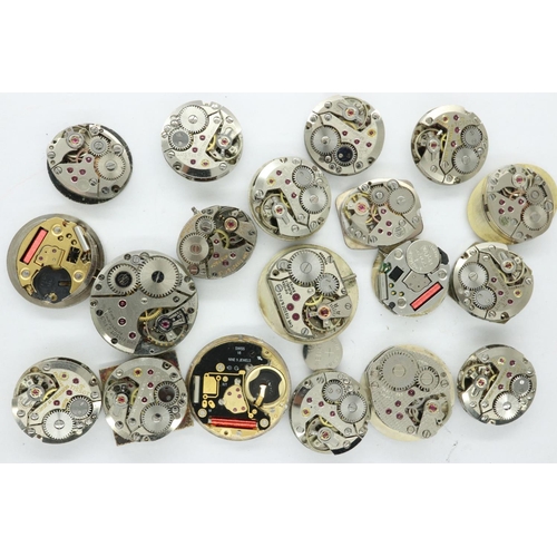 107 - Nineteen Tissot watch movements. P&P Group 3 (£25+VAT for the first lot and £5+VAT for subsequent lo... 