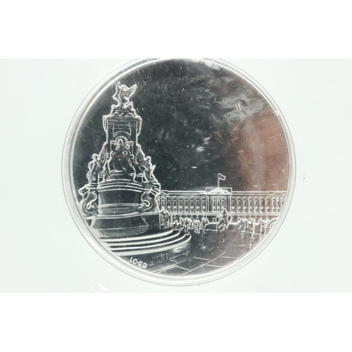 156 - 2015 silver bullion £100 coin, Buckingham Palace. P&P Group 1 (£14+VAT for the first lot and £1+VAT ... 