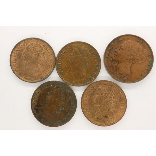 167 - Five farthings of Queen Victoria: 1853, 1861, 1875, 1884 and 1886. P&P Group 1 (£14+VAT for the firs... 