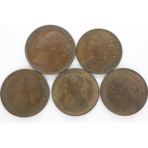169 - Five farthings of Queen Victoria: 1853, 1879, 1886, 1891 and 1894. P&P Group 1 (£14+VAT for the firs... 