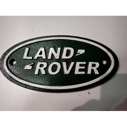 1164 - Cast iron Land Rover sign, W: 12 cm. P&P Group 1 (£14+VAT for the first lot and £1+VAT for subsequen... 