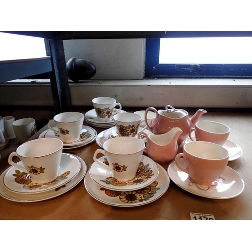 1179 - English tea set to include teapot, milk jug etc (7). Not available for in-house P&P