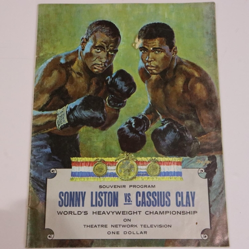 2123 - Sonny Liston V Casius Clay souvenir programme. UK P&P Group 1 (£16+VAT for the first lot and £2+VAT ... 