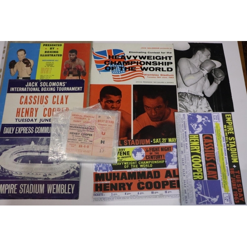 2127 - Cassius Clay V Henry Cooper, June 1963 programme, ticket & photograph. UK P&P Group 1 (£16+VAT for t... 