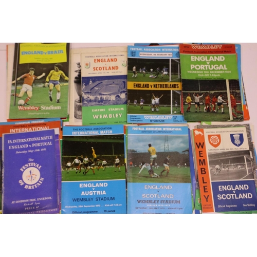 2154 - Sixty-six England international programmes, 1959 - 1981. UK P&P Group 2 (£20+VAT for the first lot a... 