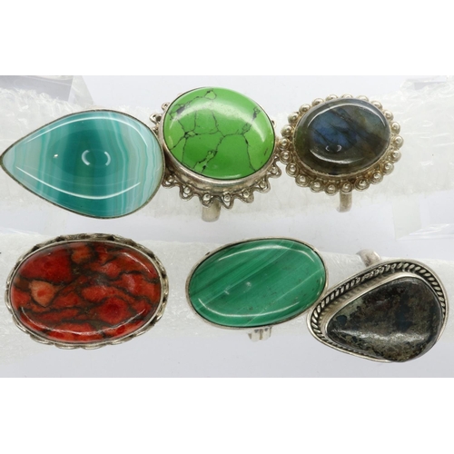 11 - Six 925 silver rings set with agate, mixed sizes. UK P&P Group 1 (£16+VAT for the first lot and £2+V... 