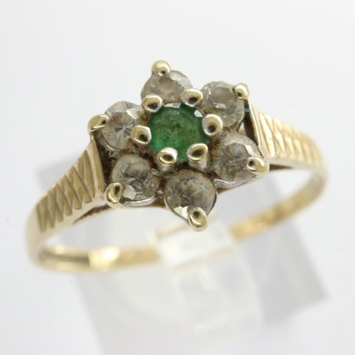 15 - 9ct gold cluster ring set with emerald and cubic zirconia, size O, 1.3g. UK P&P Group 0 (£6+VAT for ... 