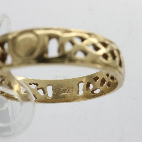 22 - 9ct gold pierced ring, size Q, 2.2g. UK P&P Group 1 (£16+VAT for the first lot and £2+VAT for subseq... 