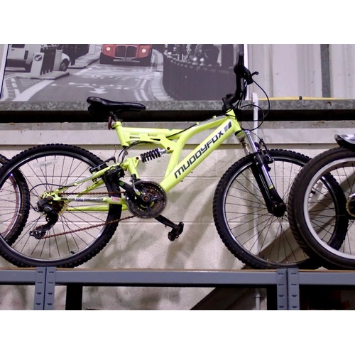 1002 - 17 inch frame 18 speed Muddy Fox full suspension mountain bike equipped with Shimano shifters and br... 