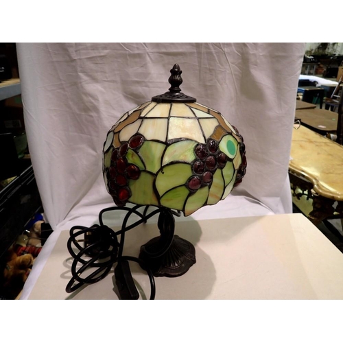 1051 - Tiffany style table lamp with glass shade, H: 34 cm. Not available for in-house P&P