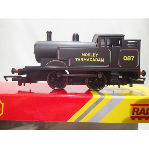 2013 - OO scale Hornby R3360 Mosley Tarmacadam, no 087, in near mint condition, no paperwork, wear to box. ... 