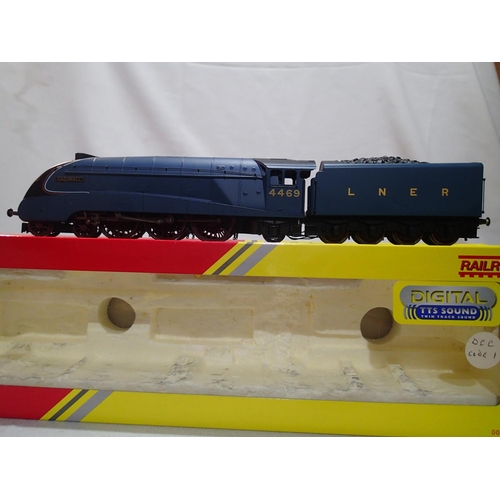 2034 - OO scale Hornby R3285 TTS, class A4, Gadwell, Blue, 4469, L.N.E.R in excellent condition, no couplin... 