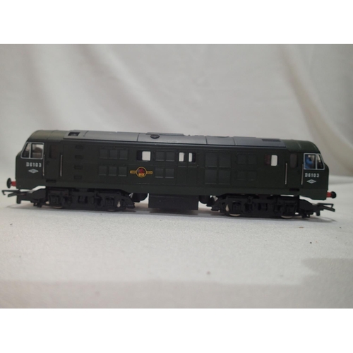 2062 - OO scale Hornby diesel D6103, Green Late Crest, in very good to excellent condition, unboxed. UK P&P... 