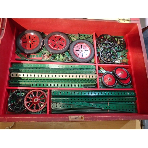 2261 - Wooden Meccano set box with two lift out trays (no 9/10) containing a quality of mostly red/green pa... 