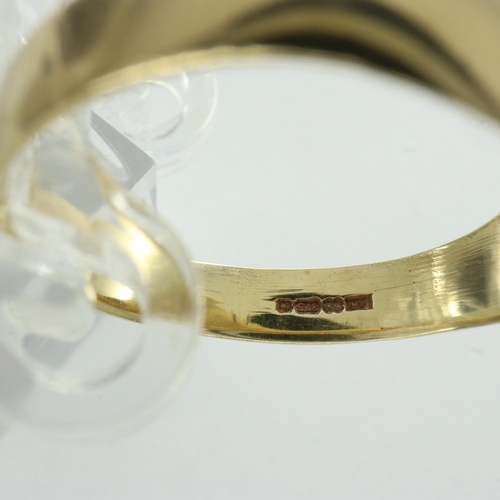 6 - 9ct gold signet ring, size V, 3.2g. UK P&P Group 0 (£6+VAT for the first lot and £1+VAT for subseque... 