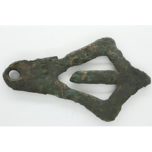 133 - Saxon/Viking large strap end. UK P&P Group 0 (£6+VAT for the first lot and £1+VAT for subsequent lot... 