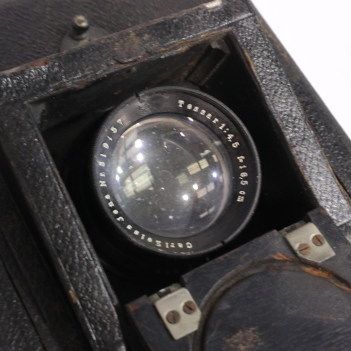 277 - Thornton Pickard 1930s plate camera with additional lenses, plates and other vintage cameras and acc... 