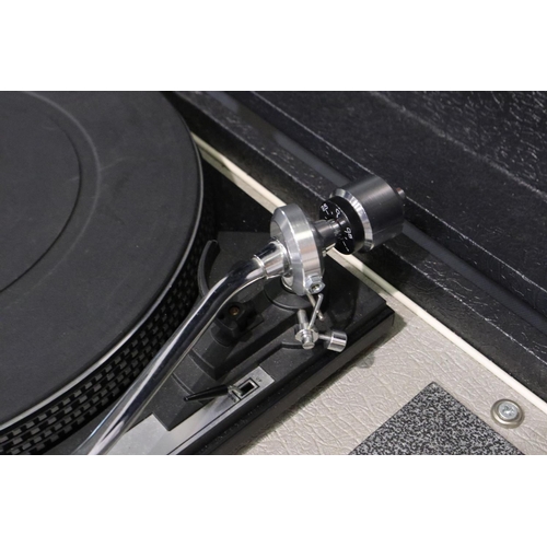 332 - Keytronics Duette DJ record deck and cassette player with built in amp, in lockable flight case, wor... 