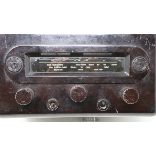 2059 - WWII German Volksempfänger 301 DYN (People’s Receiver). Affordable radio sets with present stations ... 