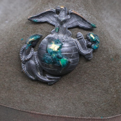 2110 - An American post-war Marines slouch hat by Dobbs. UK P&P Group 2 (£20+VAT for the first lot and £4+V... 